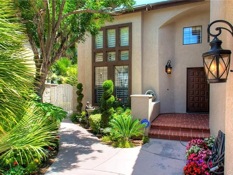 3061 Diamond View Cir — Photo 3