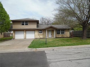 4605 Sabelle Ln, Haltom City, TX 76117