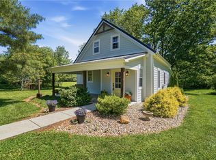 6275 Roundhead Rd, New Vienna, OH 45159