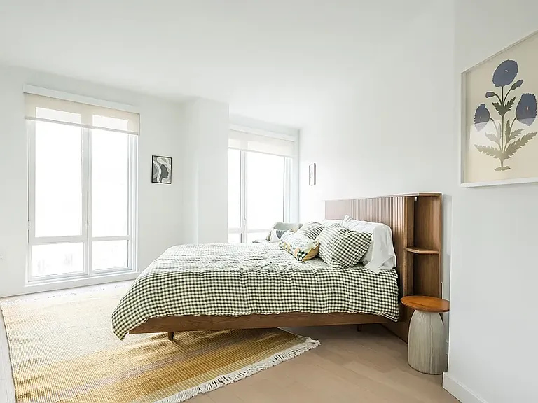 975 Nostrand Ave #832 — Photo 4