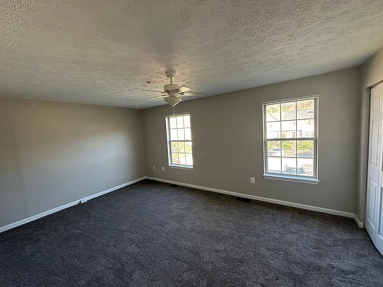 784 Medinah Cir — Photo 10
