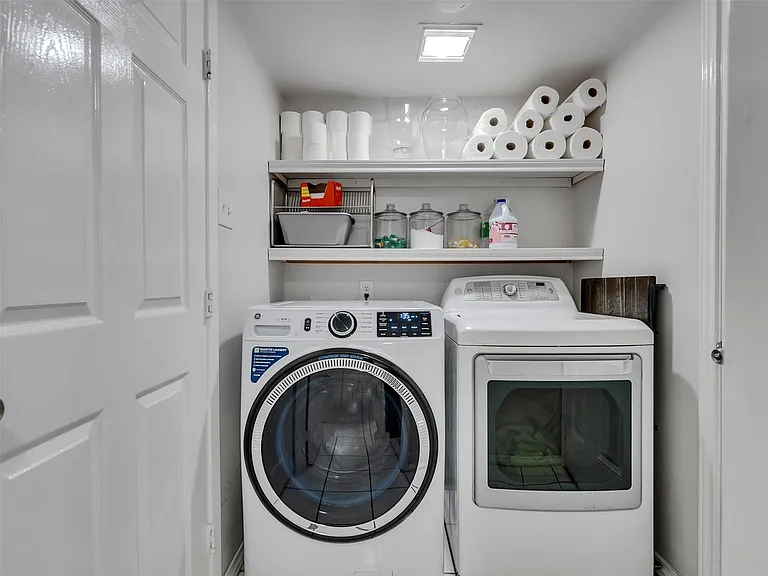 10027 Glenkirk Dr — Photo 15