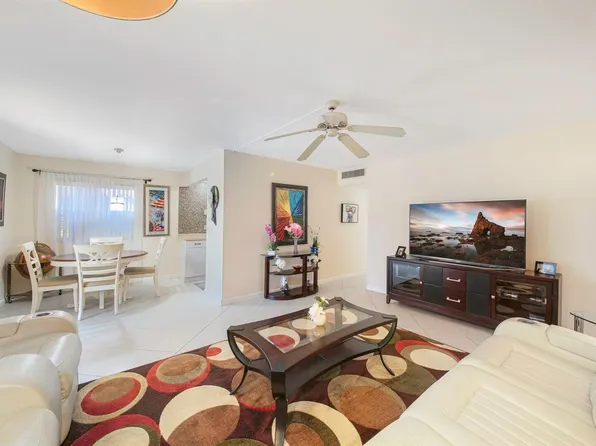 308 Brittany Ave #G, Delray Beach, FL 33446