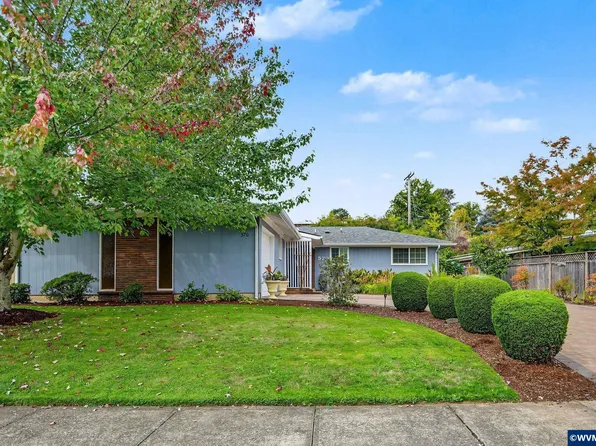 570 NW Merrie Dr, Corvallis, OR 97330