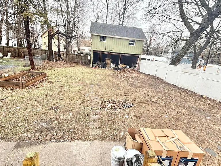 317 Bassett St #3 — Photo 12