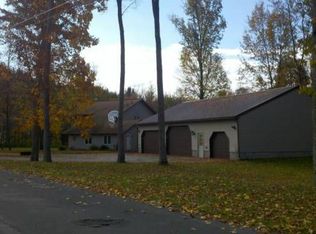 553 Paradise Rd, Central Square, NY 13036