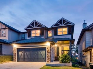 91 S Saint Moritz Ter SW, Calgary, AB T3H 5Y1
