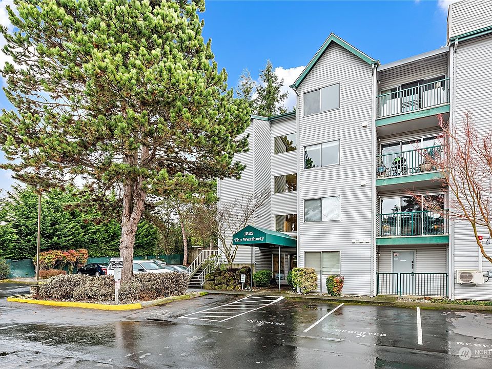 1st image of 1522 NE 175th Street #108