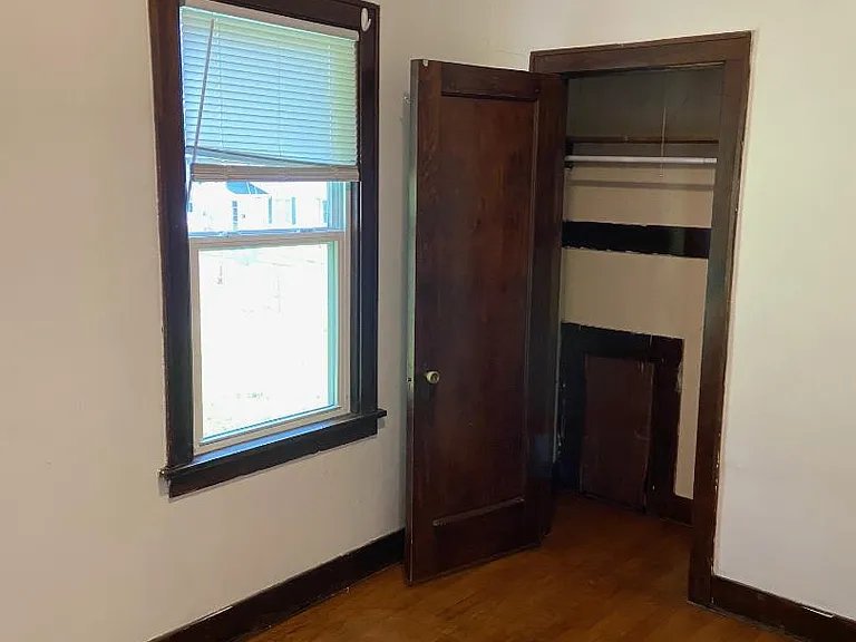 1671 Avoca St #1 — Photo 9
