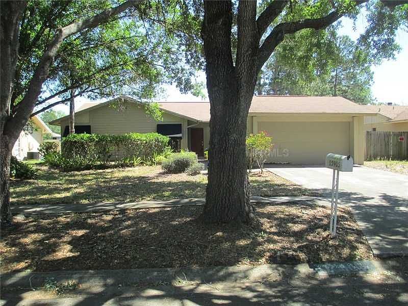 1st image of 15905 Country Pl