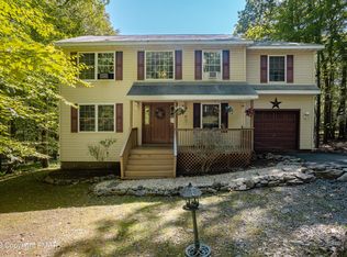 669 Whipporwill Dr, Bushkill, PA 18324