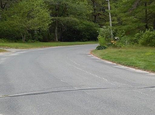 3rd image of 6 Constitution Dr