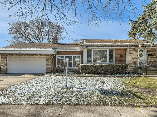 8216 Lawndale Ave, Skokie, IL 60076