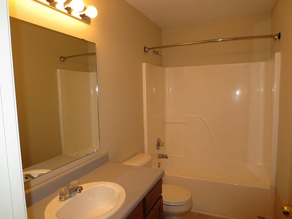 3rd image of 5720 Jackie Ln