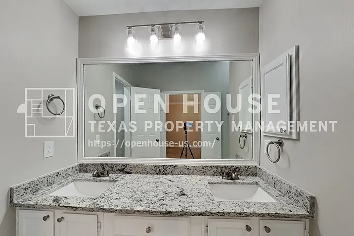 5026 Maple Brook Ln — Photo 14
