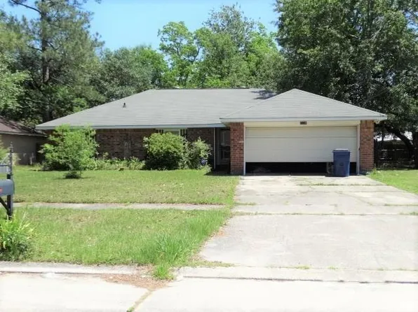 1114 Saint Augustine Dr, Slidell, LA 70460