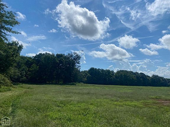 5th image of 2627 County Road 425