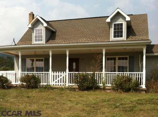 165 Labrador Ln, Spring Mills, PA 16875