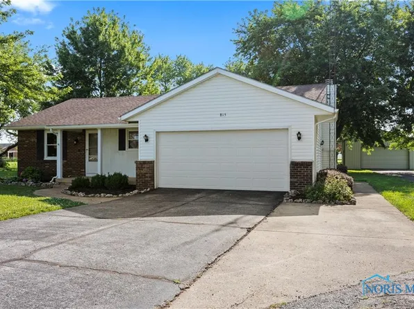 815 N Brokate Rd, Pt Clinton, OH 43452