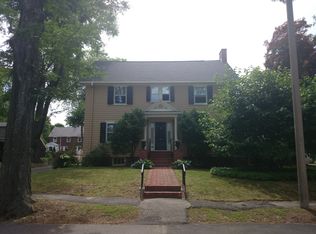 16 Redgate Rd, West Roxbury, MA 02132