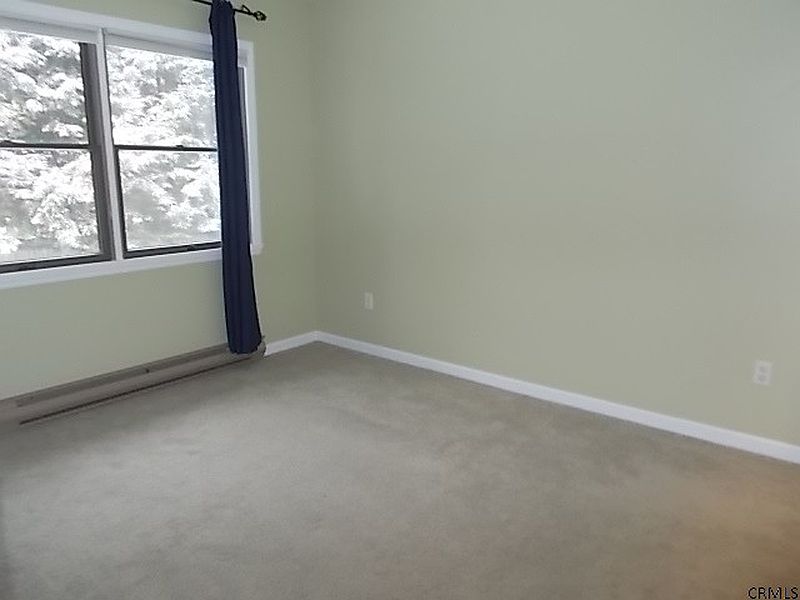 3rd image of 8 WORDEN Lane