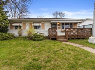 8535 16th Ave, Kenosha, WI 53143