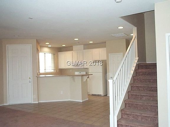5th image of 6116 Pine Villa Ave Unit 102