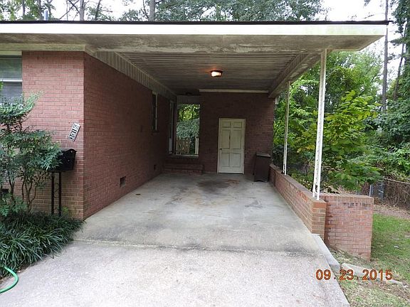 2nd image of 3016 Wedgewood Dr