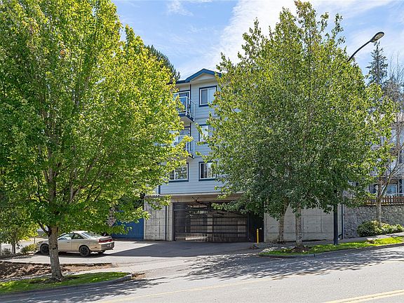 2nd image of 383 Wale Rd #300