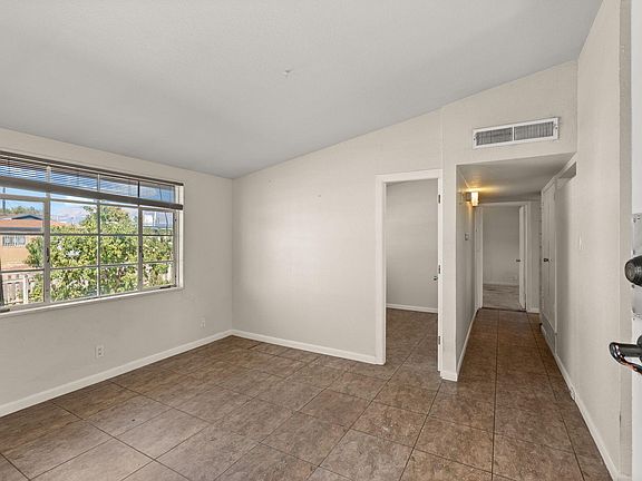 4th image of 4604 Goodrich Ave NE
