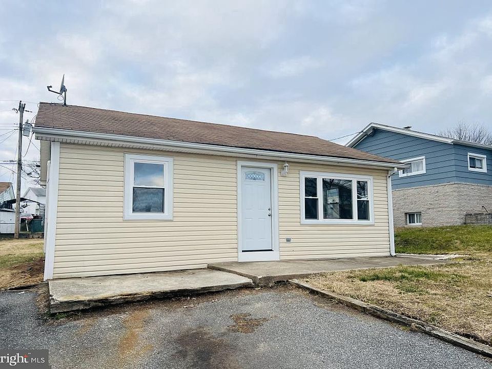 1st image of 34 Compass Rd
