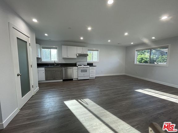 5th image of 6204 Mayfield Ave #2