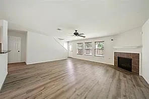 16717 Foursquare Dr — Photo 2