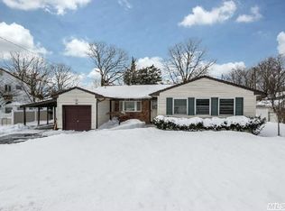 196 Alexander Ave, Nesconset, NY 11767