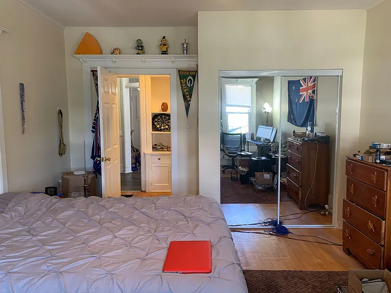 1030 N Marshall St — Photo 55