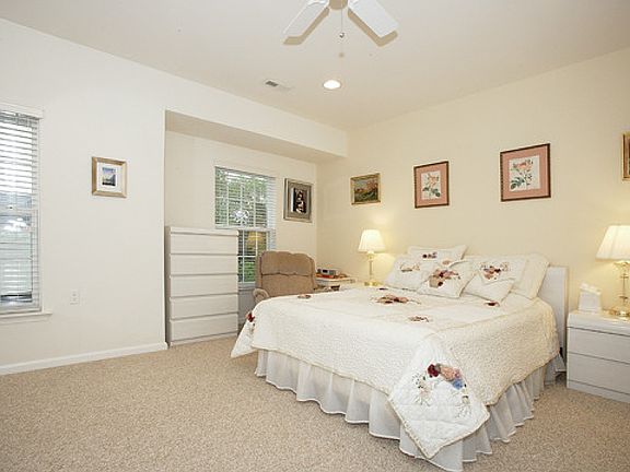 5th image of 4306 Avery Ct