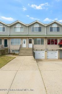 70 Gridley Ave, Staten Island, NY, 10303