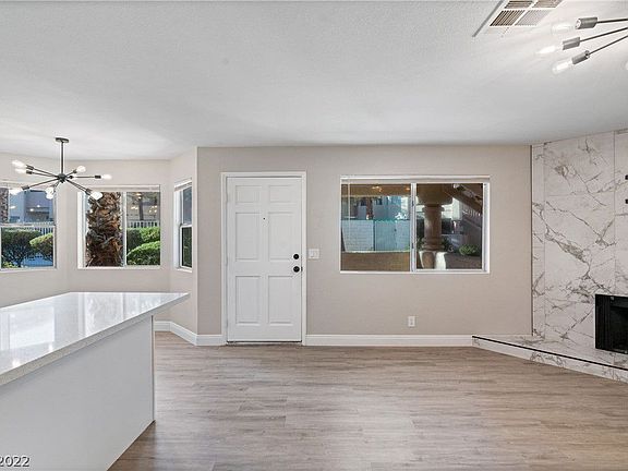 5th image of 913 Sulphur Springs Ln Unit 102