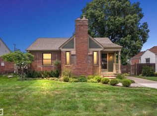 912 Cedar Hill Dr, Royal Oak, MI 48067