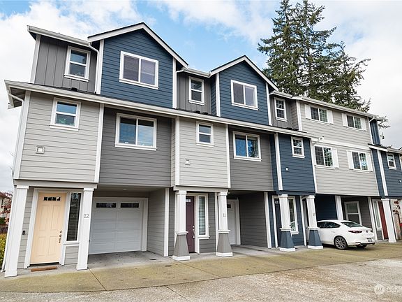 2nd image of 334 9th Avenue SE #C11