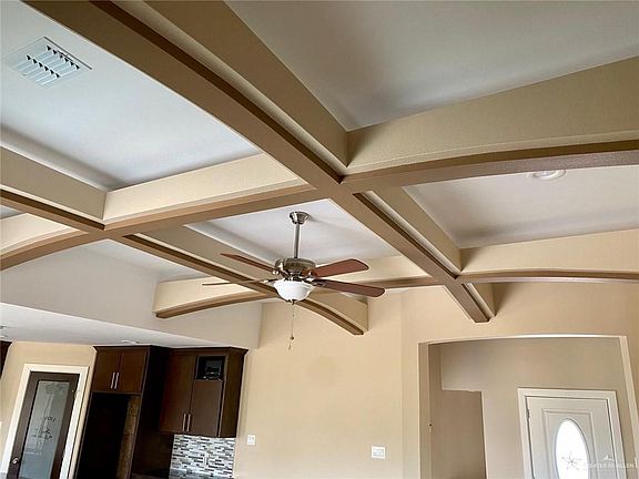 5th image of 620 Palm Shores Dr