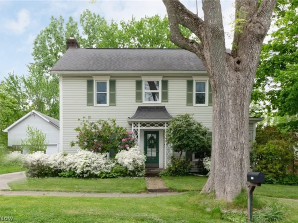 4711 Woodford St, Mantua, OH 44255