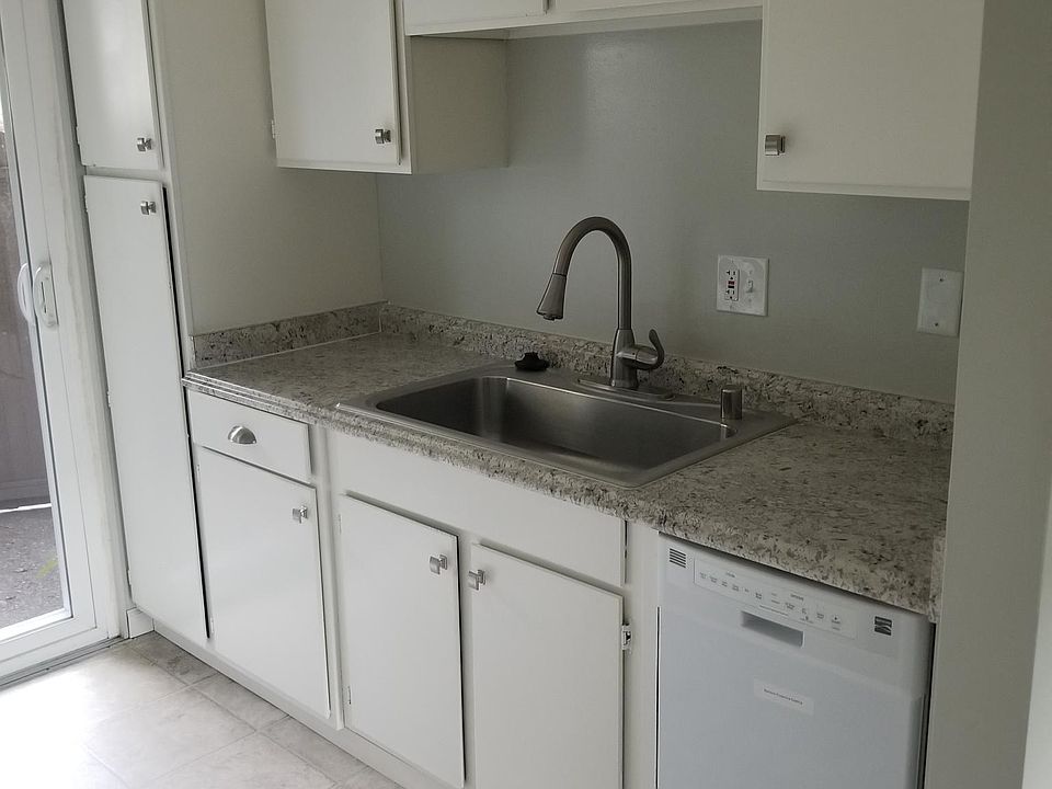 1st image of 4775 Atherton Ave APT 2