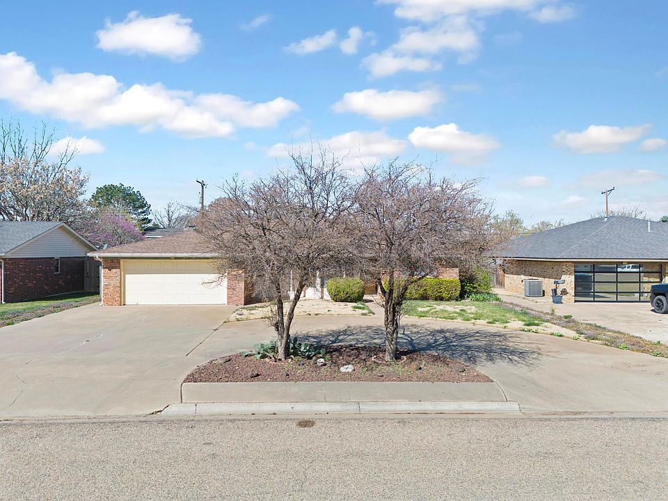 1st image of 720 Bennett Dr