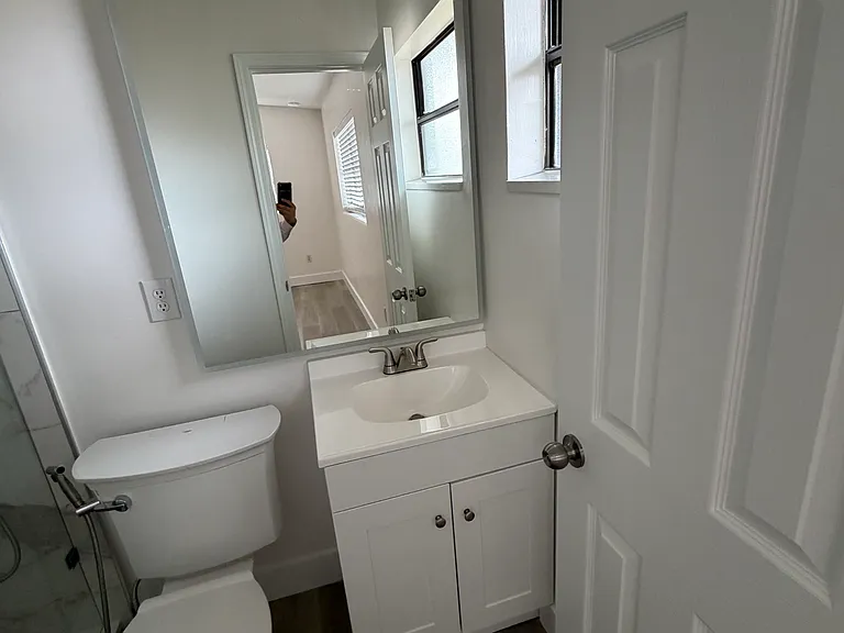 2500 Myrtle Ave — Photo 25