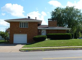 3095 Hillcrest Rd, Dubuque, IA 52001