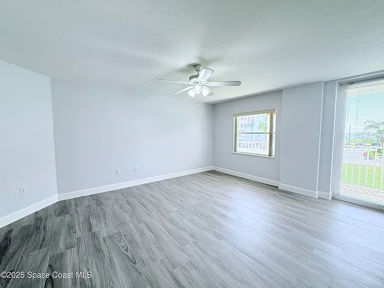 8922 Laguna Ln #201 — Photo 22
