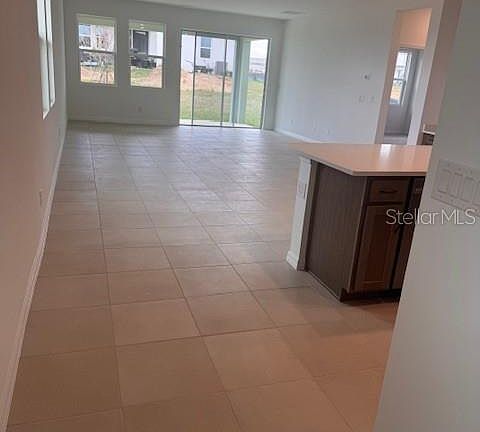 5th image of 359 Ridgemark Ave