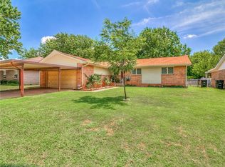 1804 Bellaire Dr, Moore, OK 73160