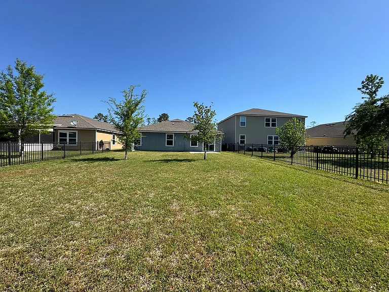 217 Brooklet Cir — Photo 31